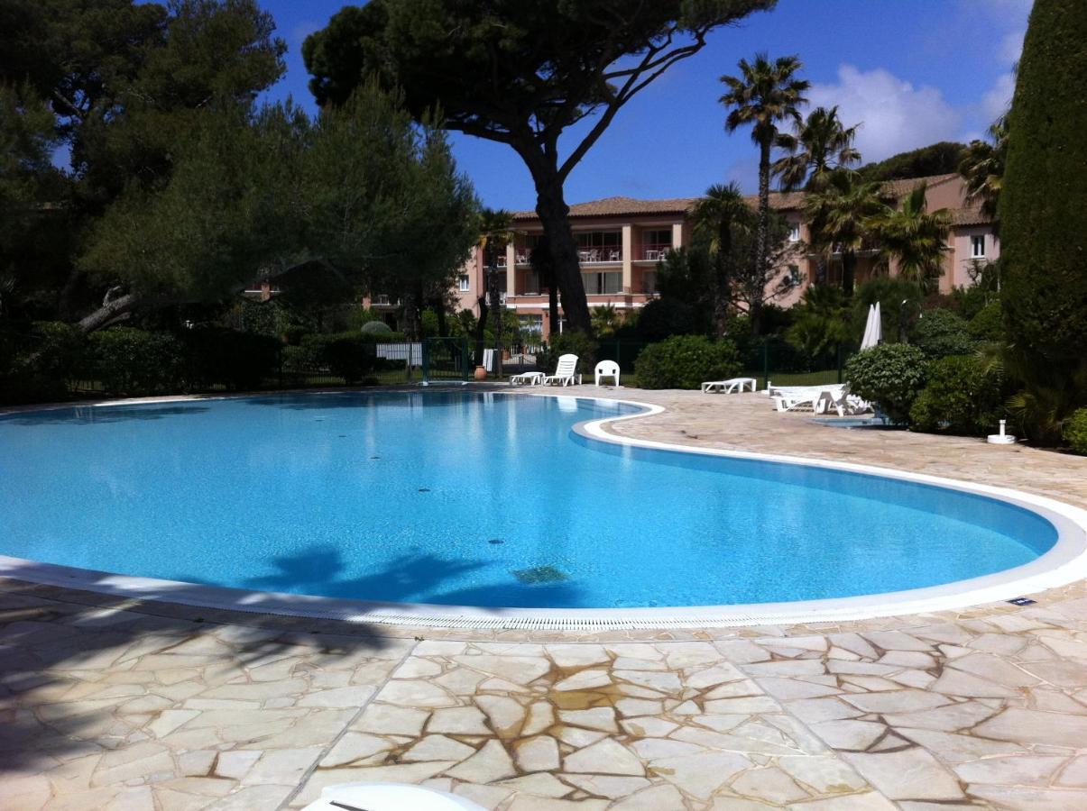T2 Vue Mer 50M De La Plage A Giens Hyeres Exterior photo
